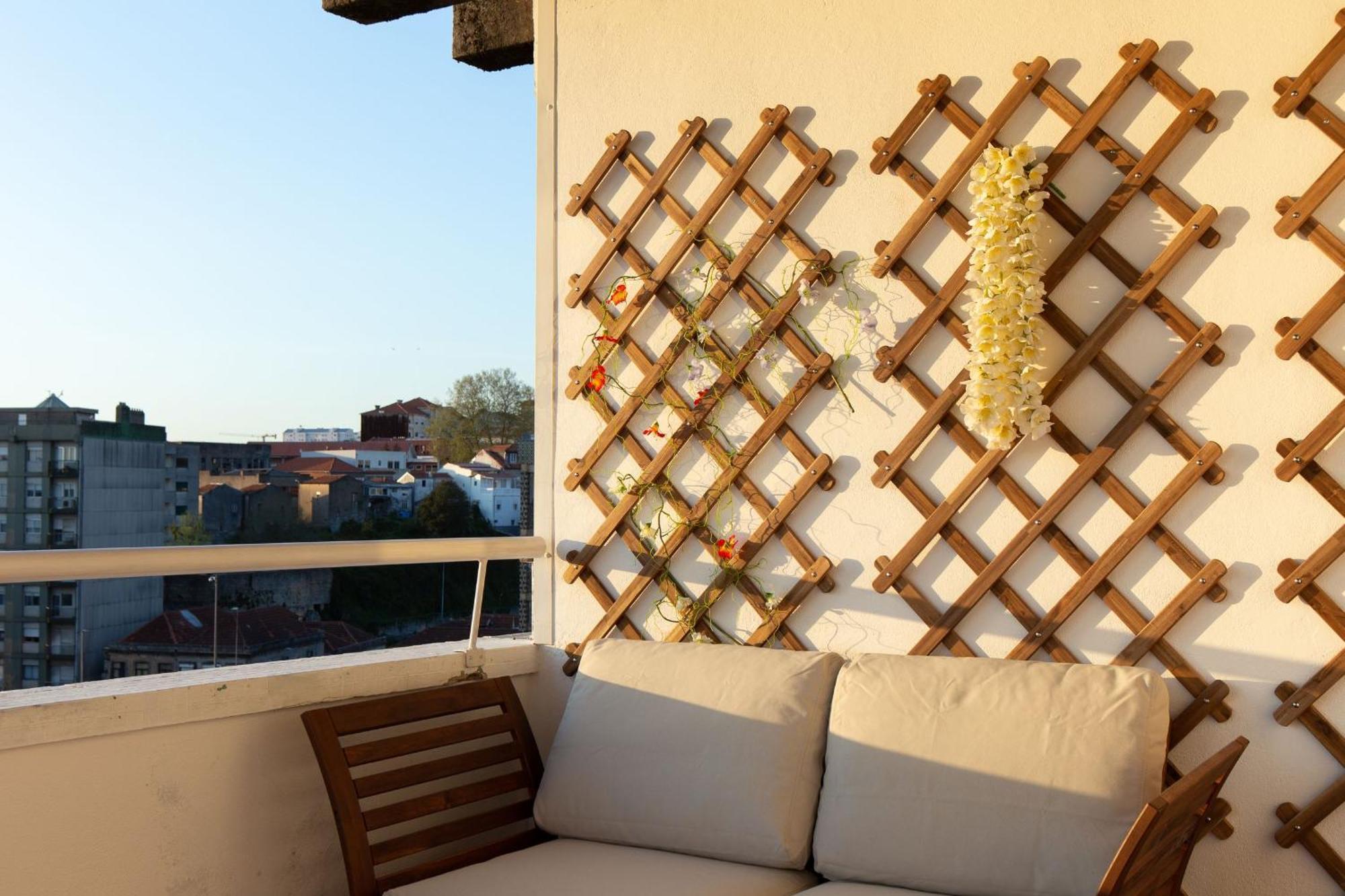 Lovelystay - Penthouse Balcony Apartment Porto Exterior foto